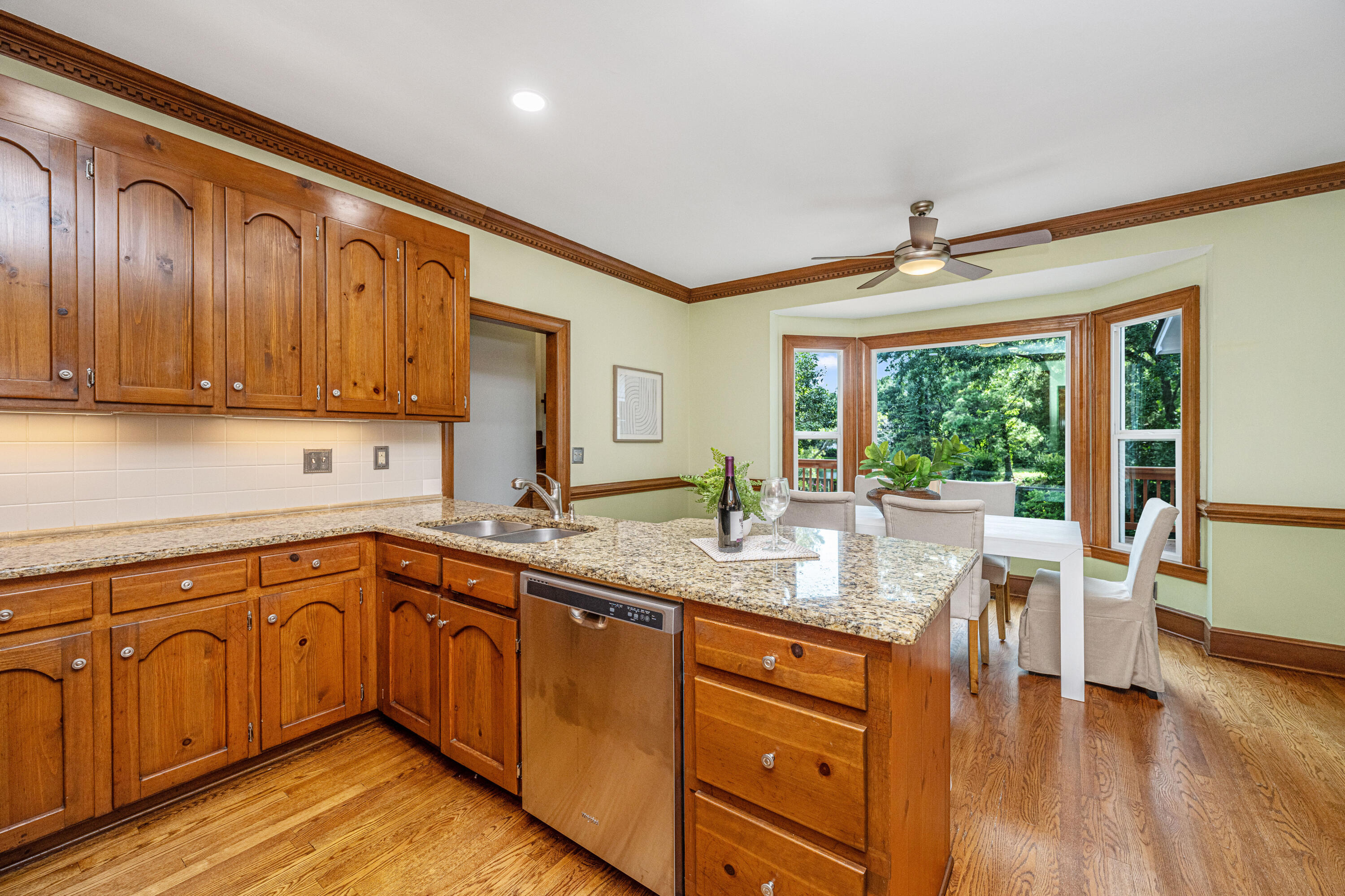 1480 Oak Landing Road Mount Pleasant, SC 29464 - Photo 14 of 49 1480OaklandingRdInt09