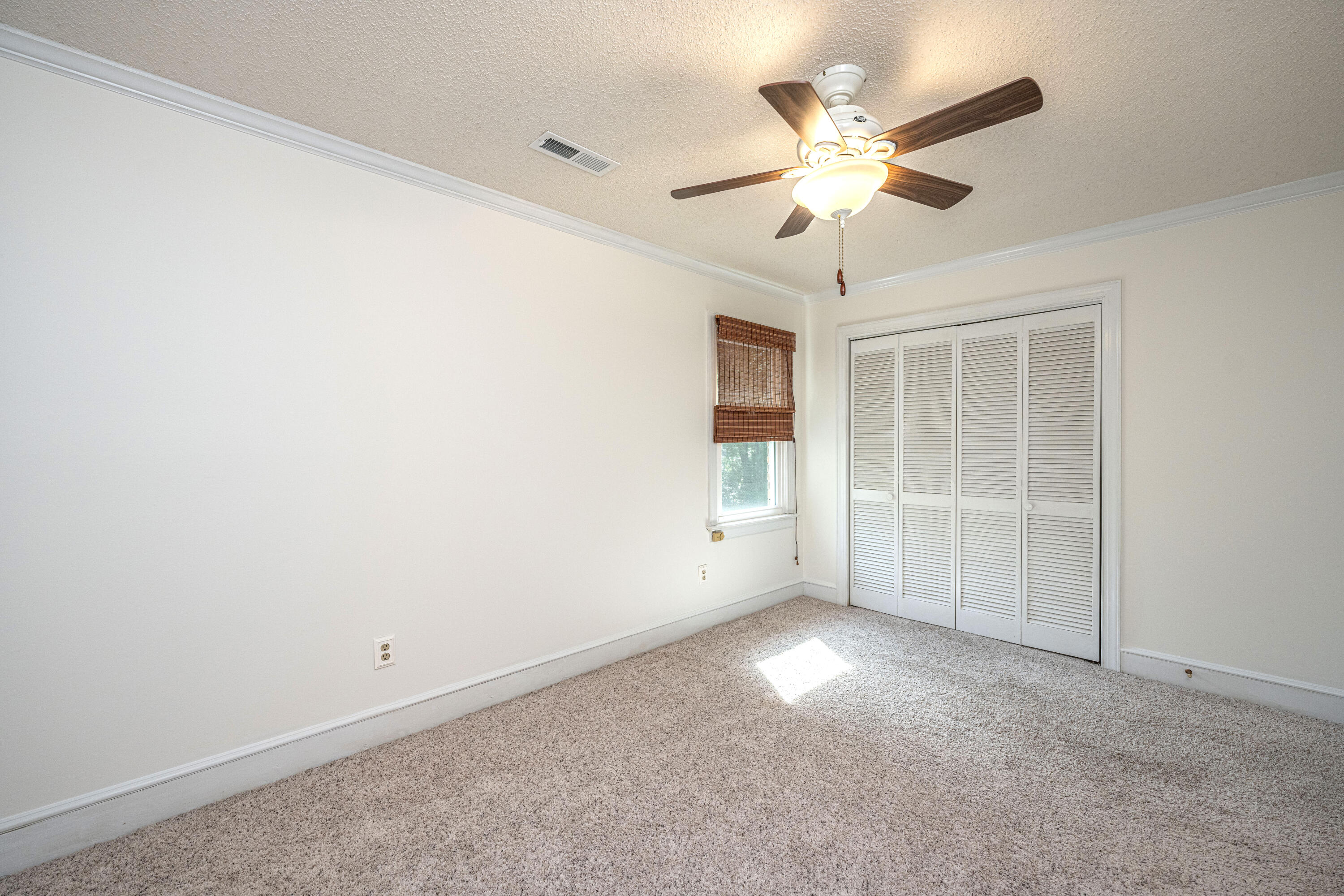 1480 Oak Landing Road Mount Pleasant, SC 29464 - Photo 28 of 49 1480OaklandingRdInt26