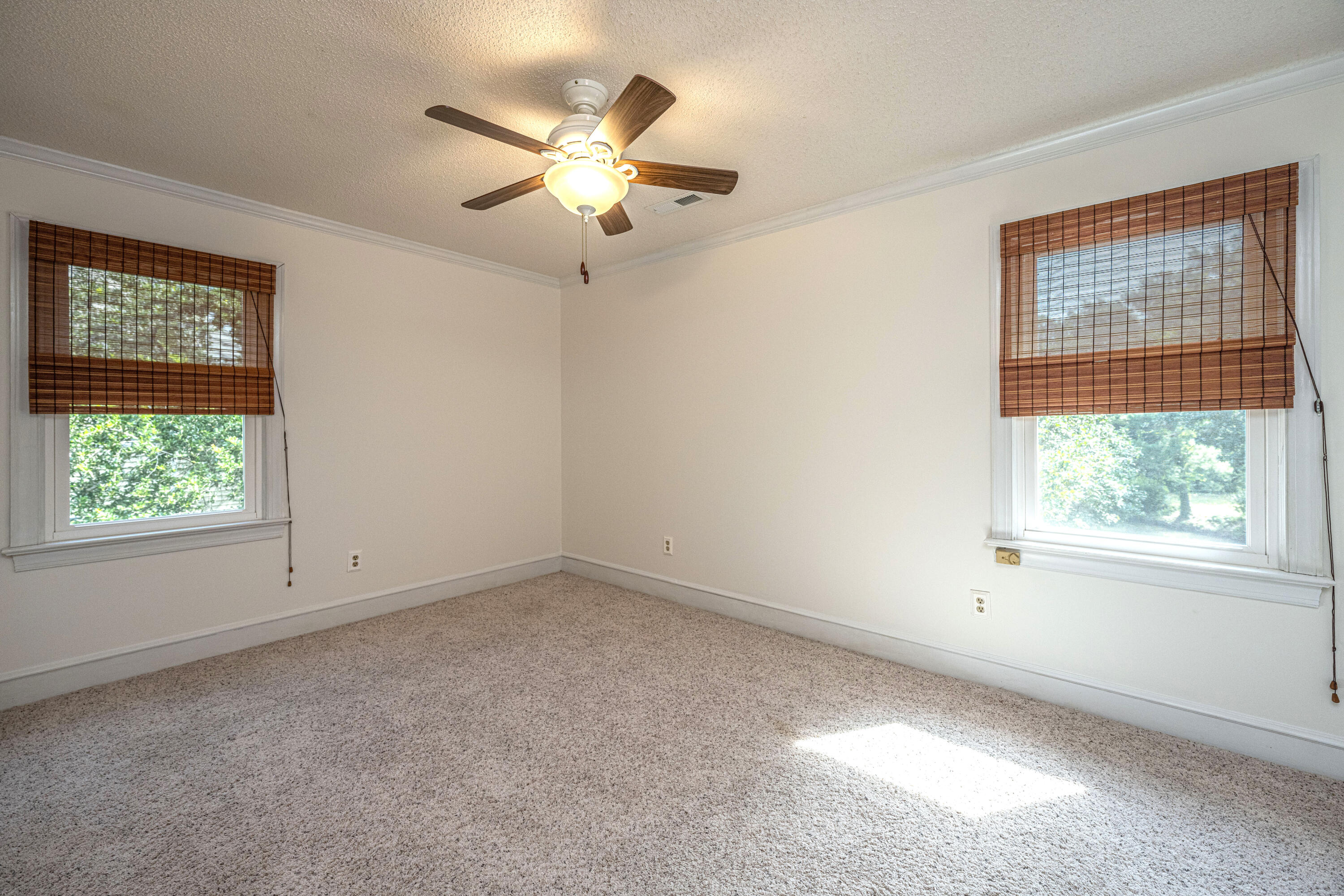 1480 Oak Landing Road Mount Pleasant, SC 29464 - Photo 29 of 49 1480OaklandingRdInt25