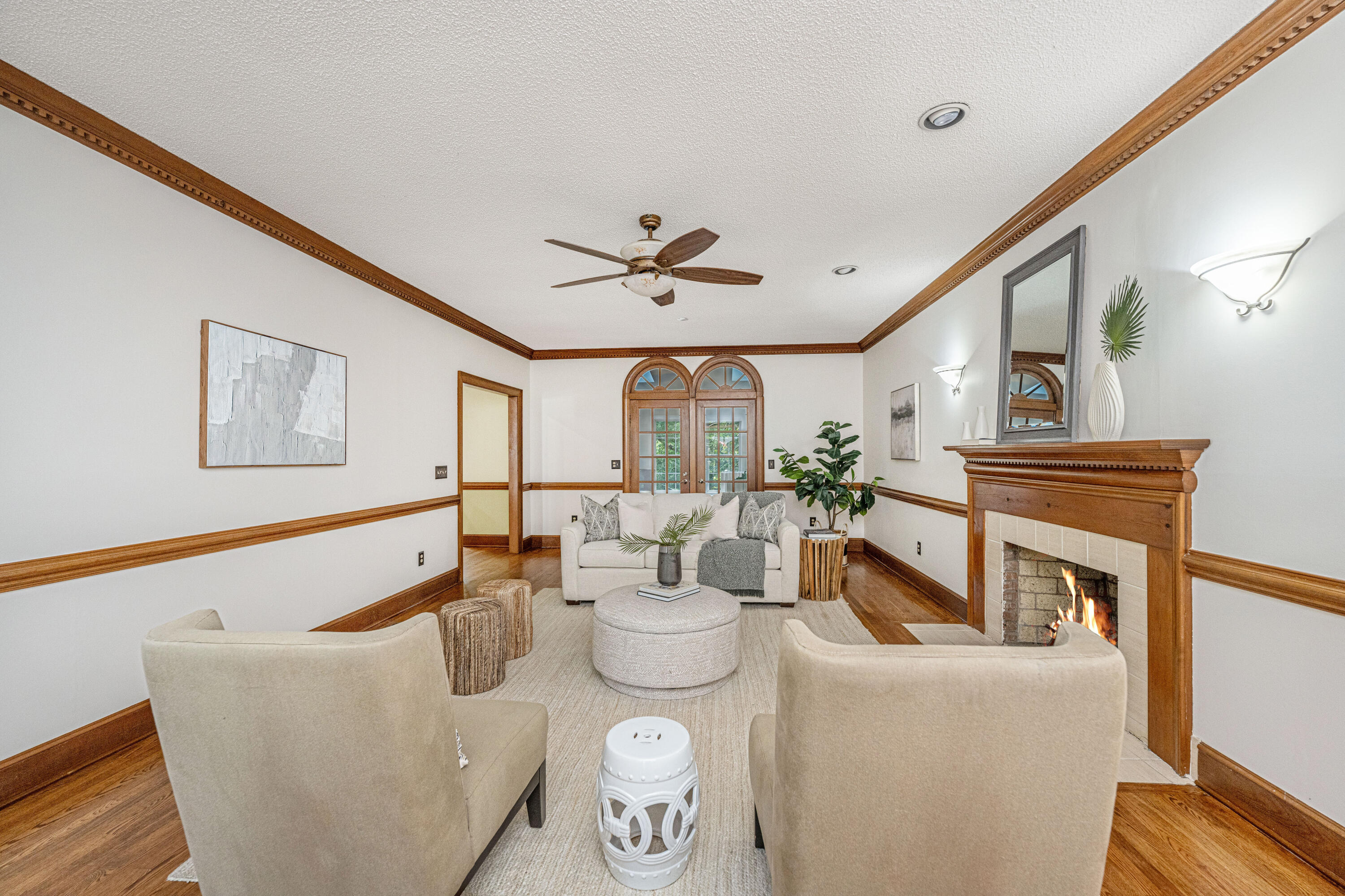 1480 Oak Landing Road Mount Pleasant, SC 29464 - Photo 5 of 49 1480OaklandingRdInt04