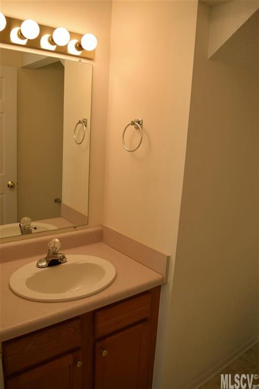 804 Whetstone Place Southwest Conover, NC 28613 - Photo 8 of 20 Gallery Image 8