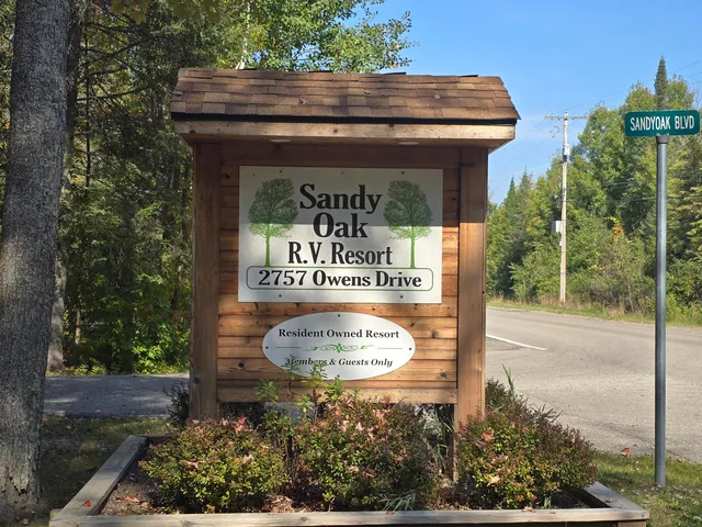 $38,000 | 174 Sandy Oak Boulevard, Unit 174, Houghton Lake, MI 48629