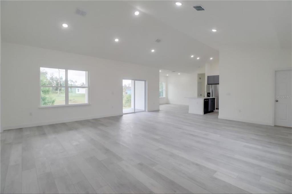 14908 Southwest 63rd Court Road Ocala, FL 34473 - Photo 10 of 21 Gallery Image 10
