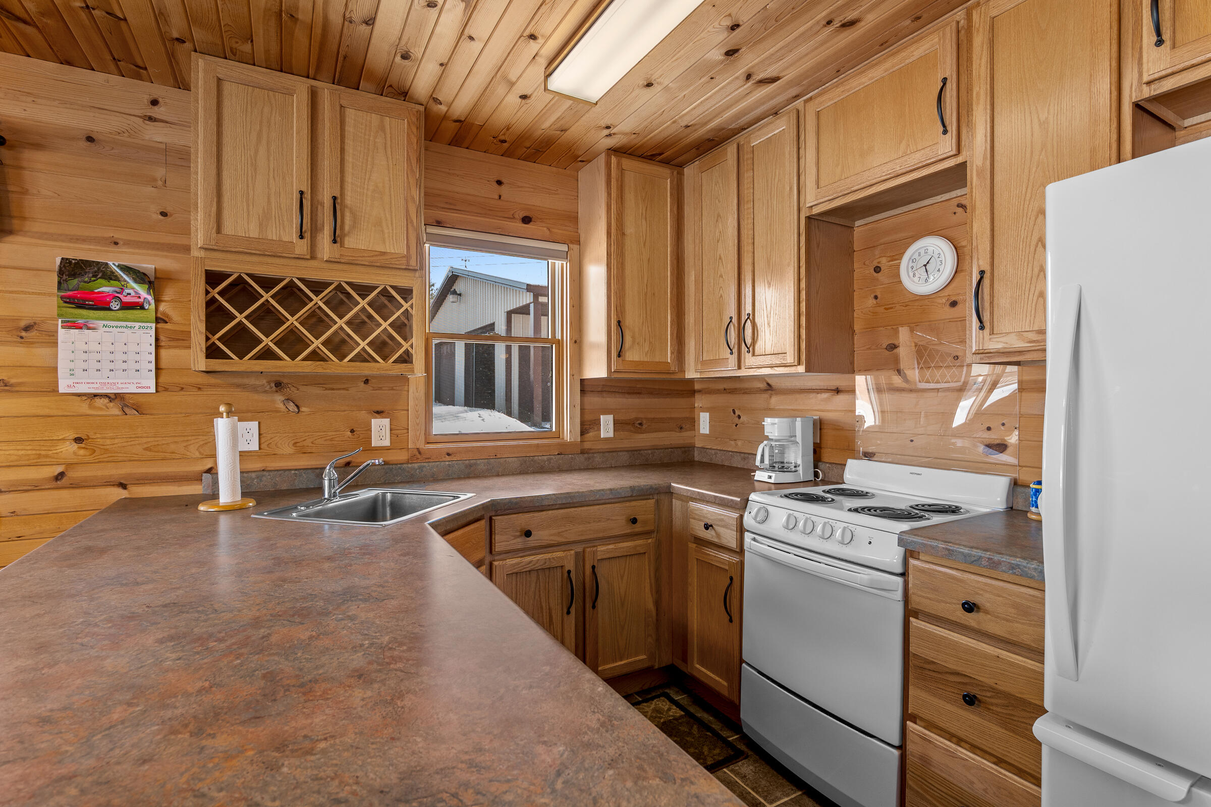 22428 West Steinthal Road Eaton, WI 53042 - Photo 9 of 81 Full Kitchen