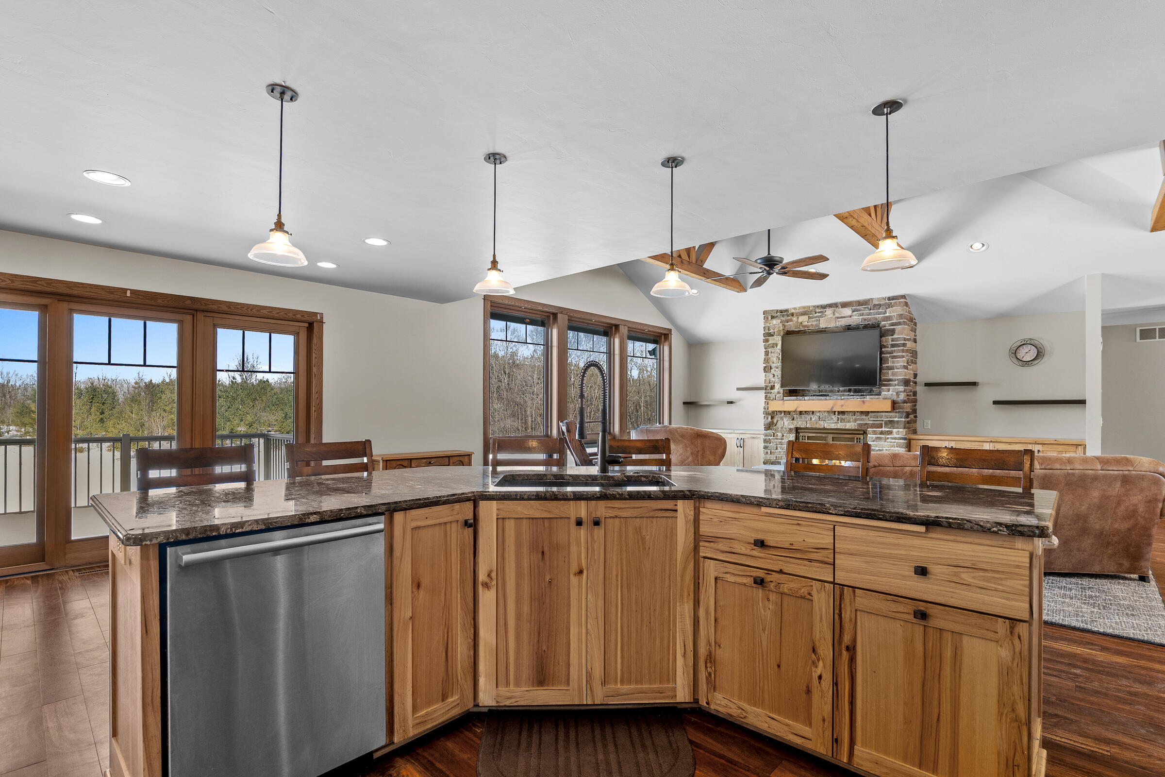 22428 West Steinthal Road Eaton, WI 53042 - Photo 10 of 81 Quality Craftsmenship Throughout