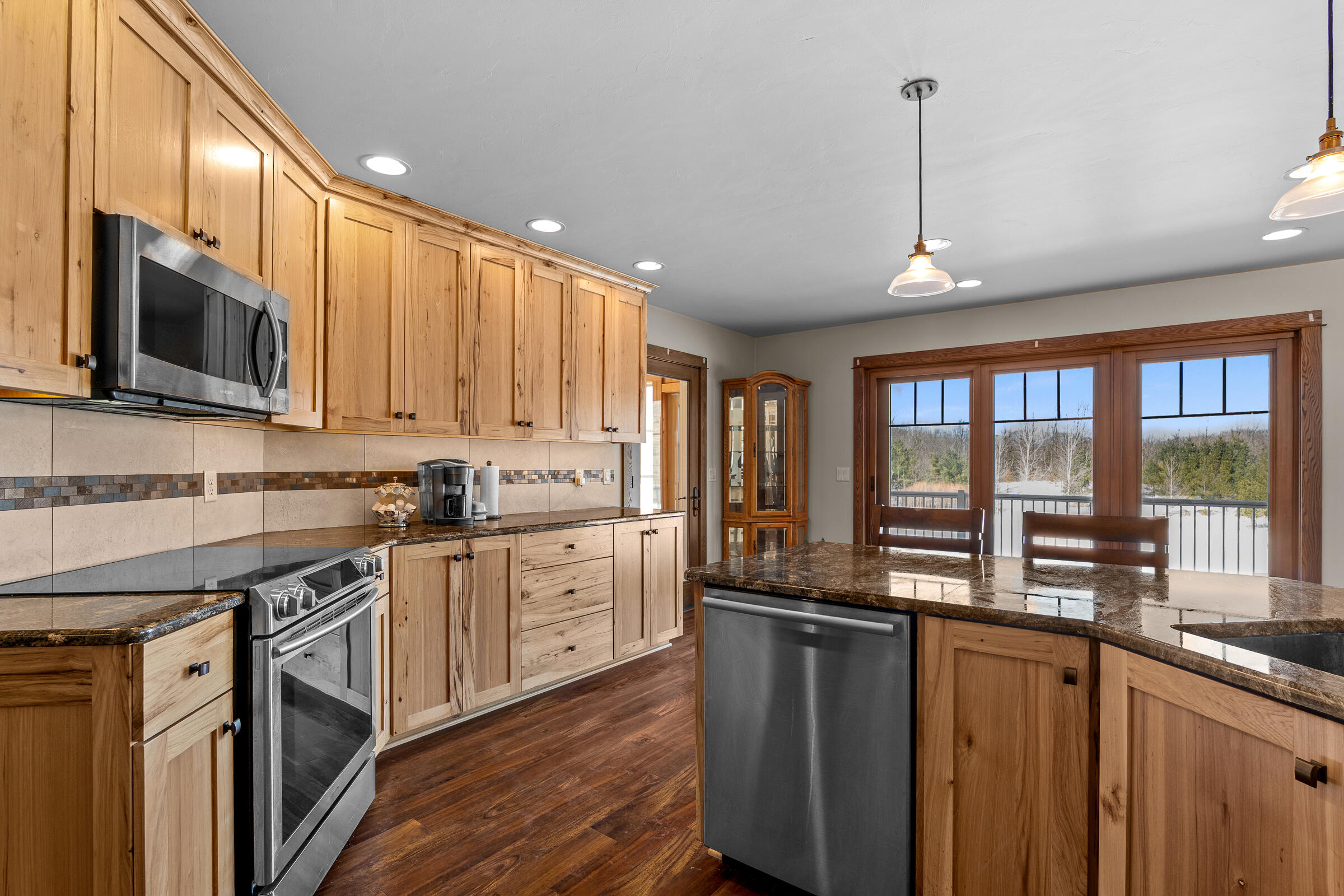 22428 West Steinthal Road Eaton, WI 53042 - Photo 12 of 81 Loads of Cabinetry