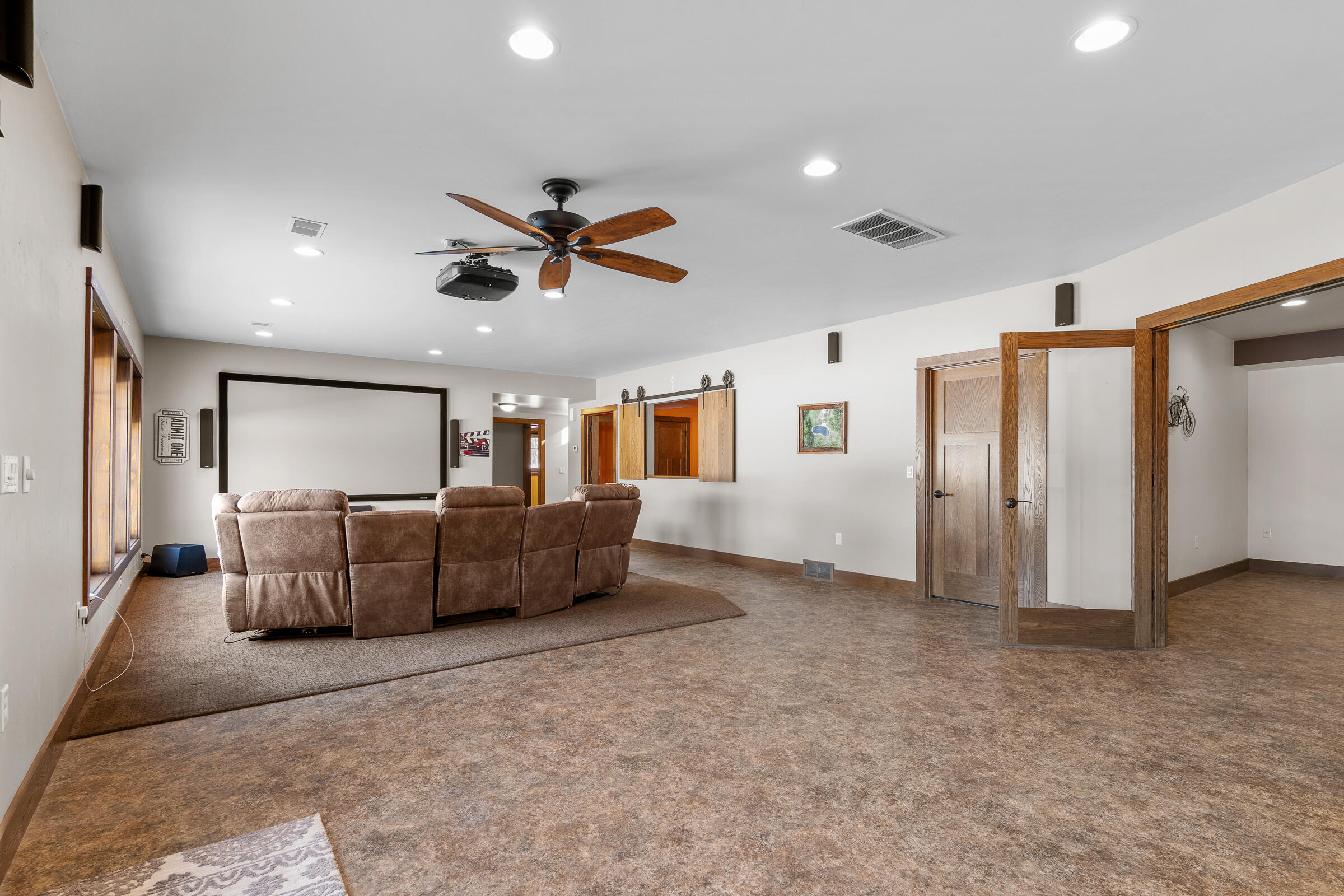 22428 West Steinthal Road Eaton, WI 53042 - Photo 34 of 81 Family Room Views