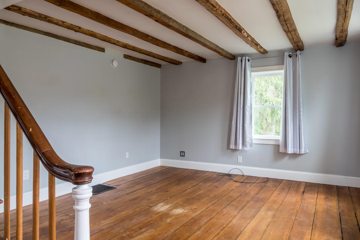 11 Old South Freeport Road Freeport, ME 04032 - Photo 21 of 45 9-Living room (2 of 4)