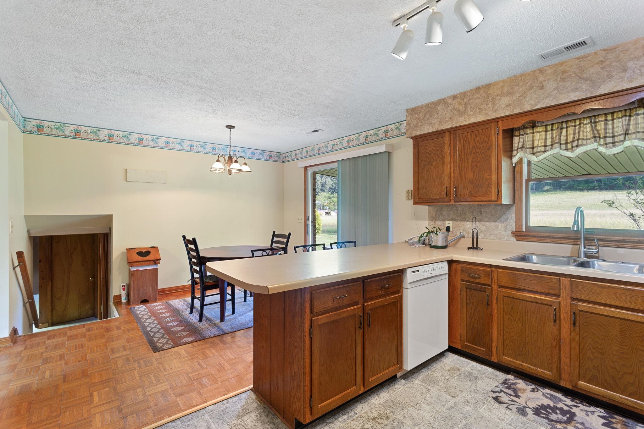 1659 Crab Run Road Mathias, WV 26812 - Photo 7 of 28 and breakfast bar.