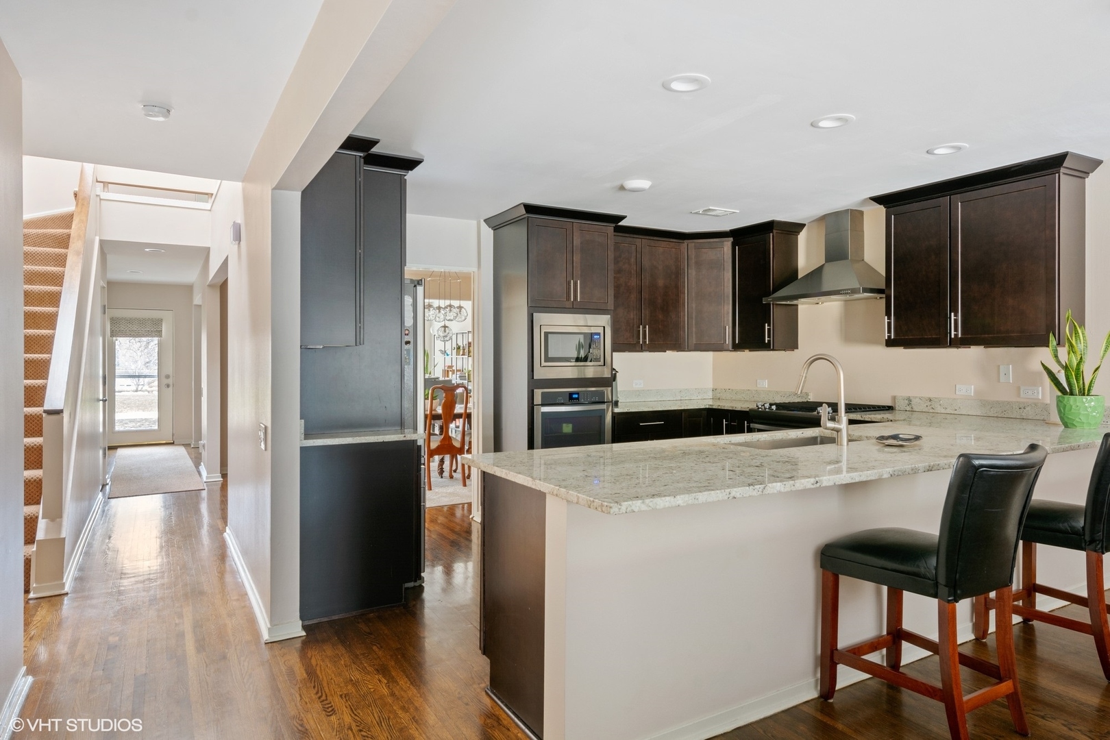 910 South Morgan Street Chicago, IL 60607 - Photo 4 of 25