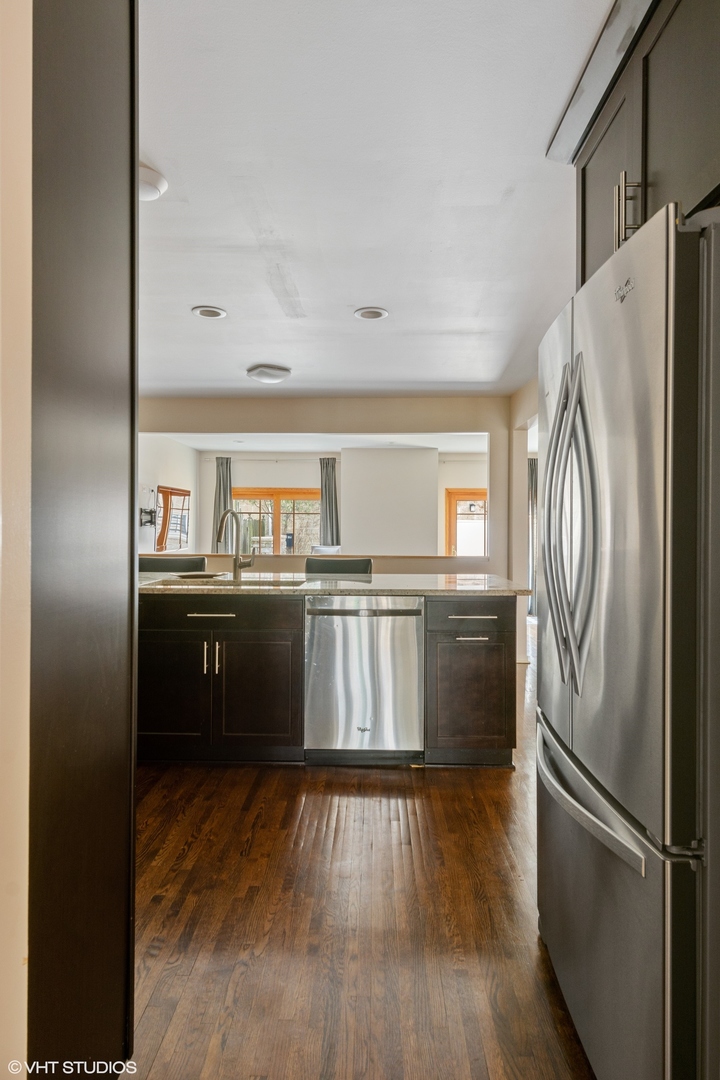 910 South Morgan Street Chicago, IL 60607 - Photo 6 of 25