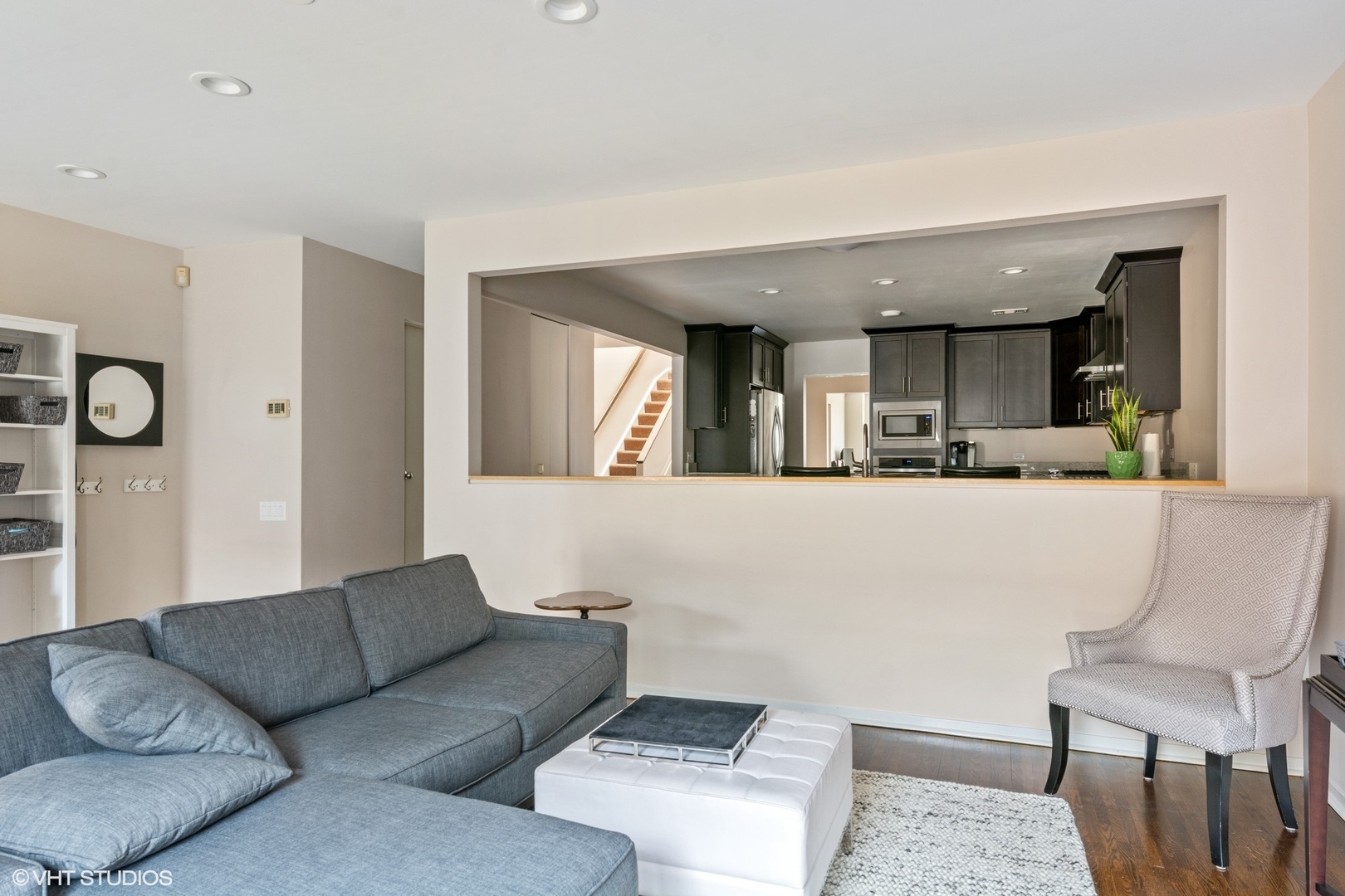 910 South Morgan Street Chicago, IL 60607 - Photo 8 of 25