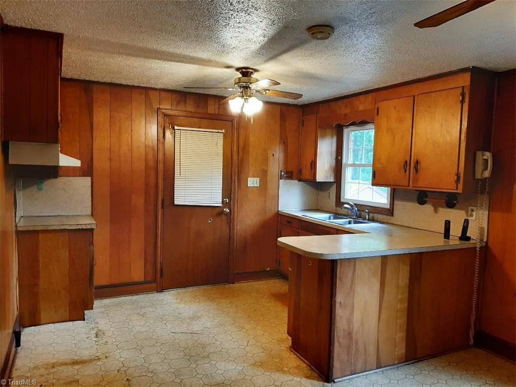 473 Vernon Road Reidsville, NC 27320 - Photo 6 of 14