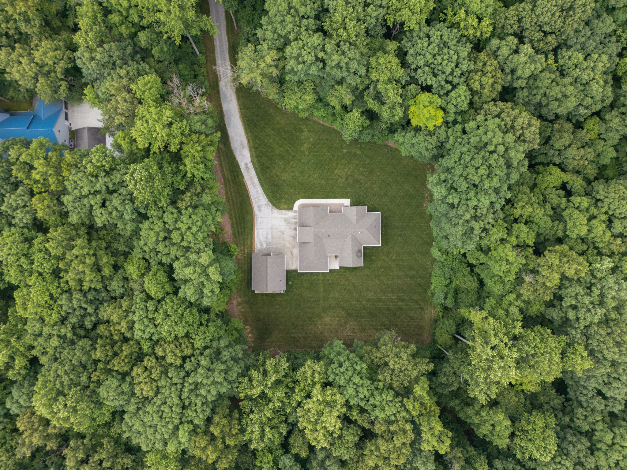 390 Bashaw Creek Road Manchester, TN 37355 - Photo 8 of 44 Gallery Image 8