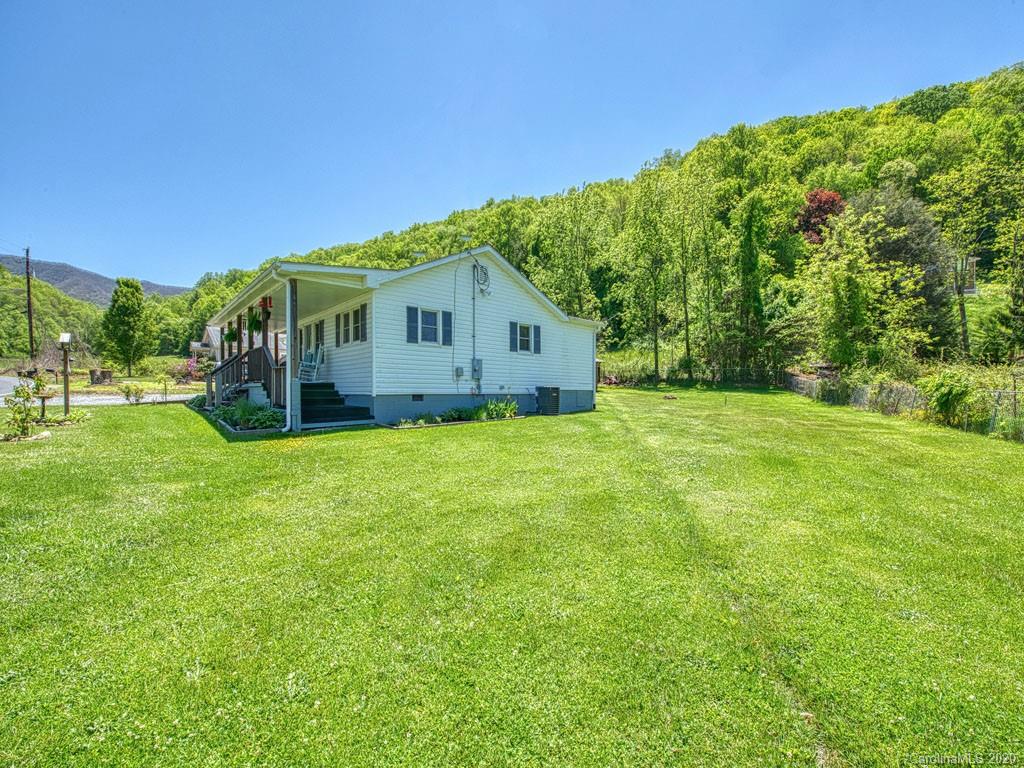 362 Camp Branch Road Waynesville, NC 28786 - Photo 3 of 30 Gallery Image 3