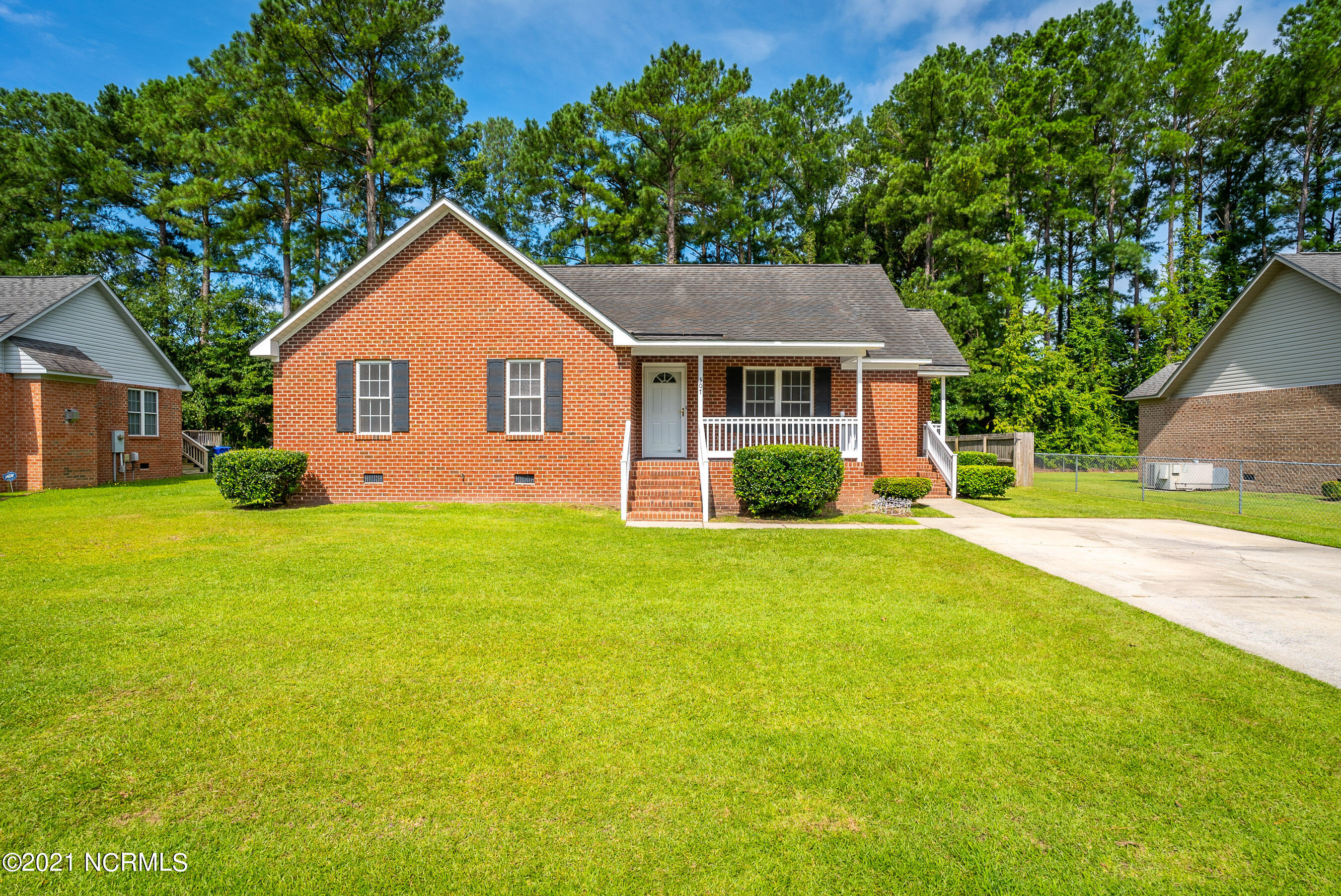 307 Burrington Road Greenville, NC 27834 - Photo 1 of 28 Burrington Rd