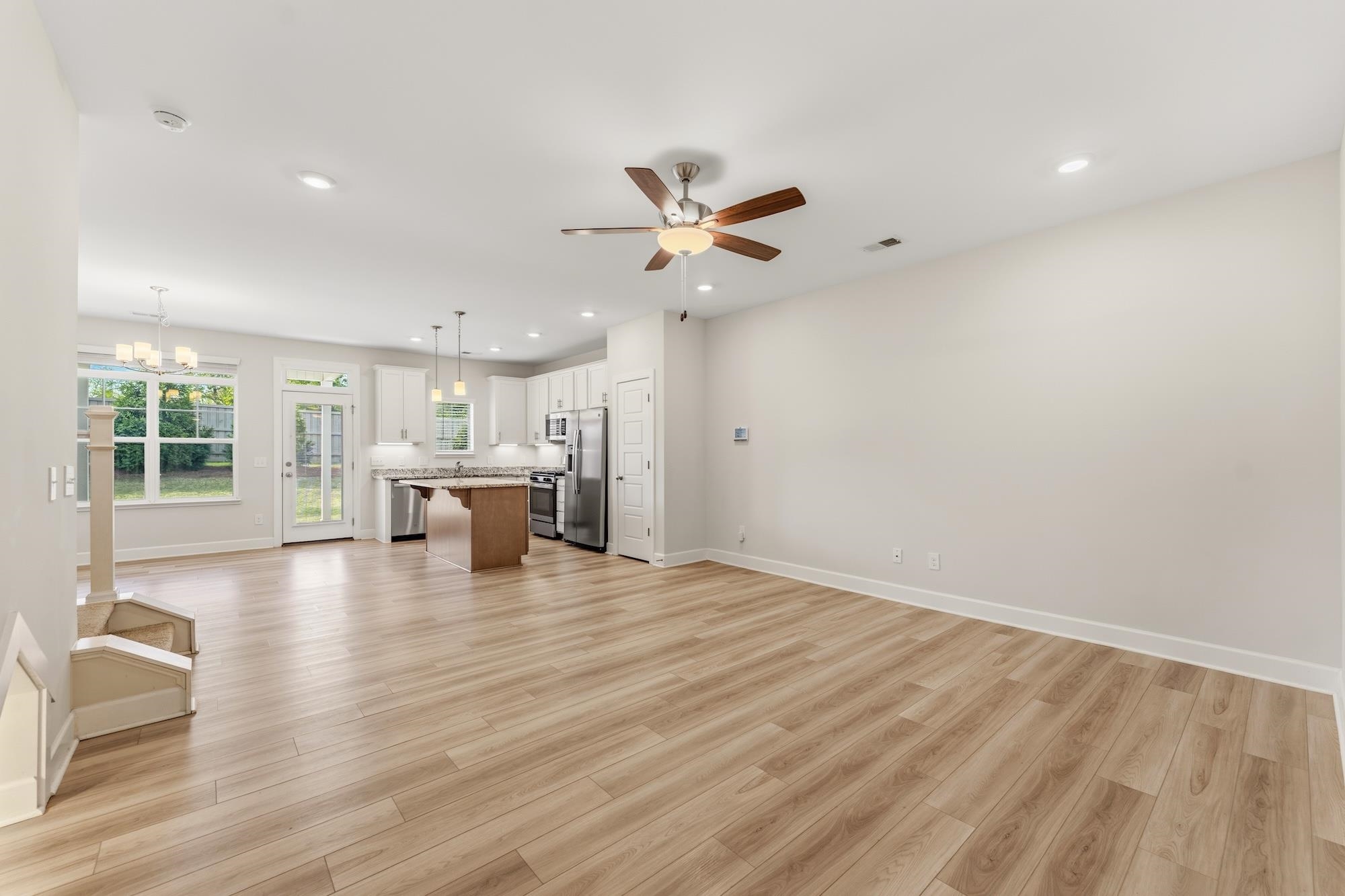 314 Hollenbeck Place Greenville, SC 29607 - Photo 3 of 34