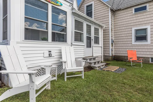 $348,000 | 10 Kentville Terrace, Hampton, NH 03842