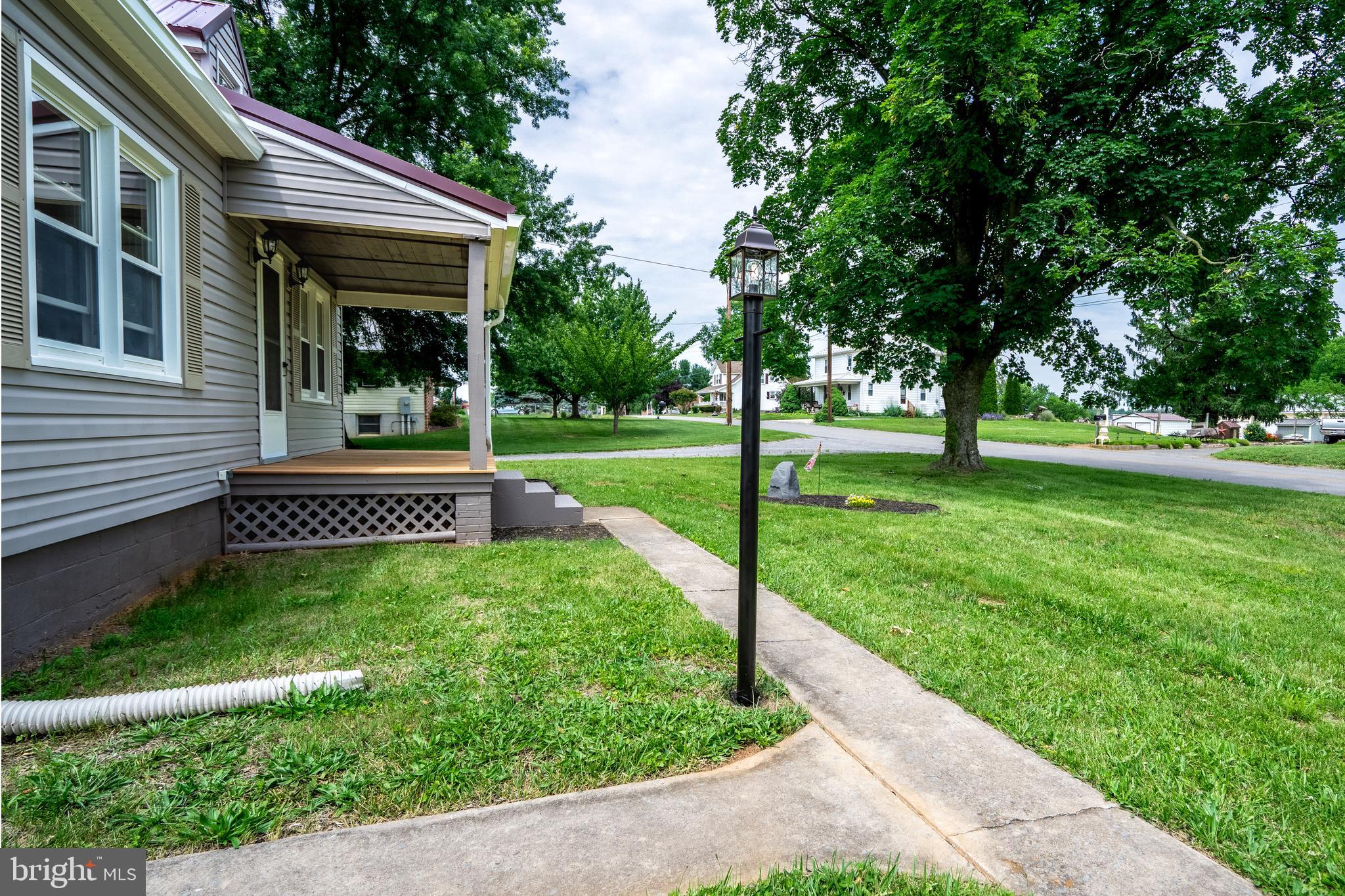 12834 Point Salem Road Hagerstown, MD 21740 - Photo 3 of 46