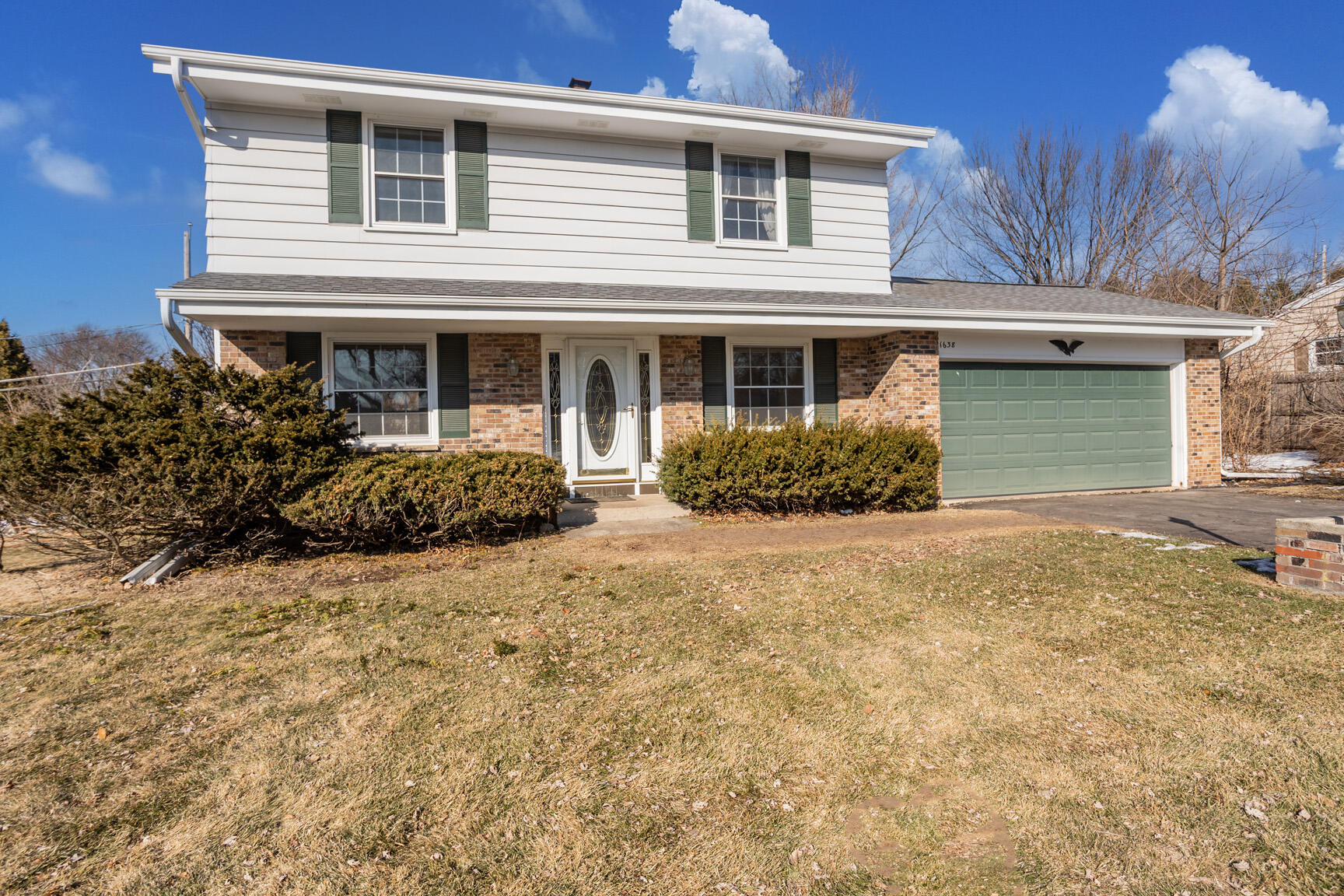1638 Falls Road Grafton, WI 53024 - Photo 1 of 1 1 (5)