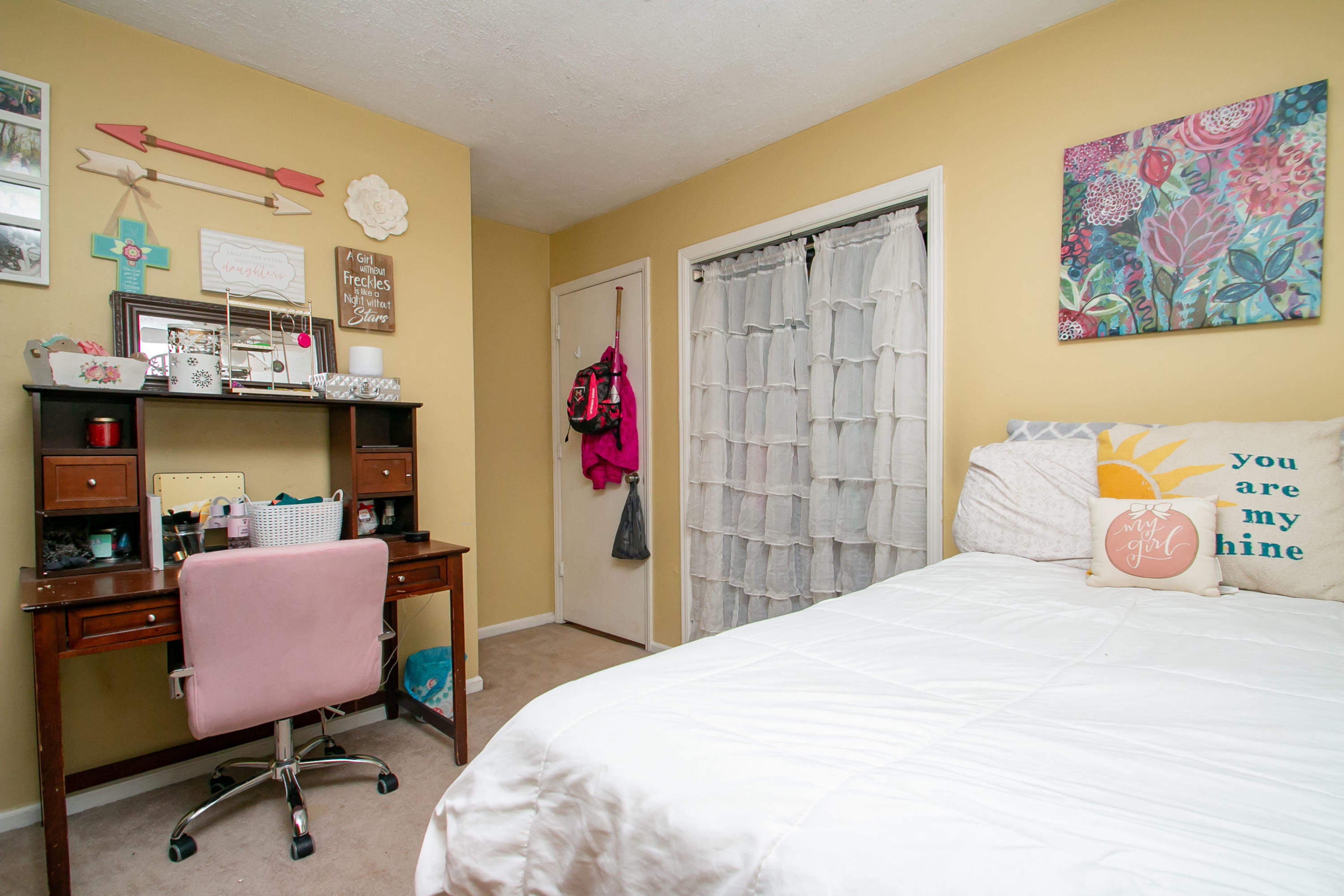 3022 Bandy Road Roanoke, VA 24014 - Photo 25 of 50 a bedroom with a bed and a desk