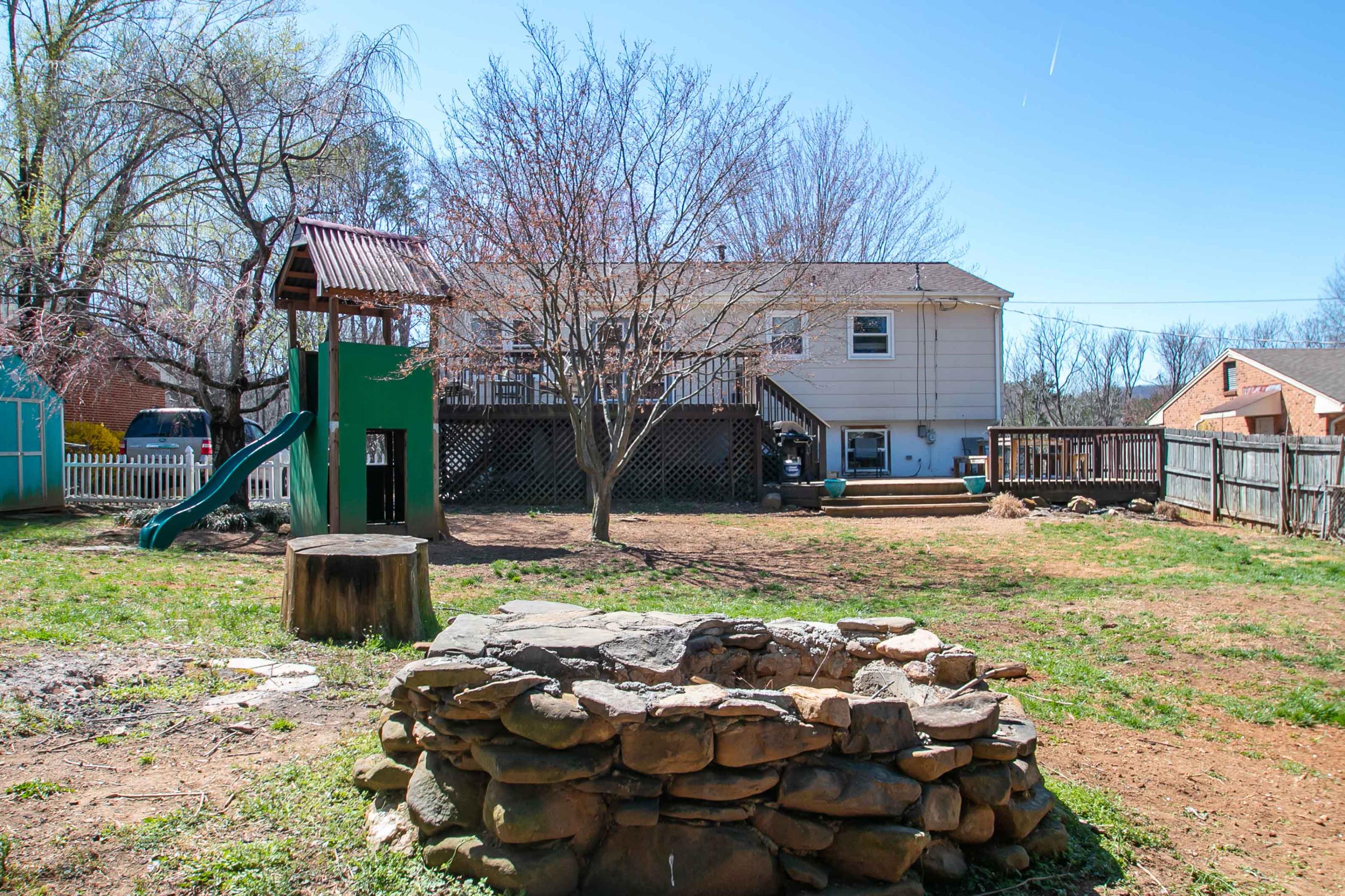 3022 Bandy Road Roanoke, VA 24014 - Photo 45 of 50 a front view of a house with garden