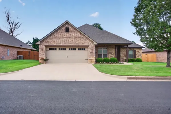 a view of house and outdoor space