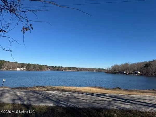 $59,900 | 633 County Road, Booneville, MS 38829