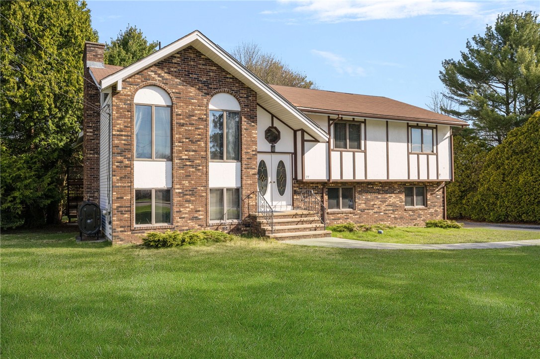 77 Cherry Hill Road Johnston, RI 02919 - Photo 2 of 31
