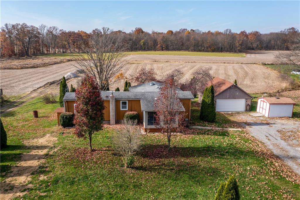 183 Grange Road Pulaski, PA 16143 - Photo 3 of 25 Gallery Image 3
