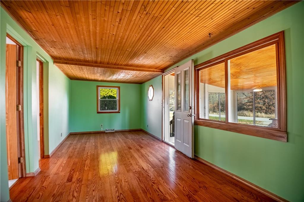 183 Grange Road Pulaski, PA 16143 - Photo 4 of 25 Gallery Image 4