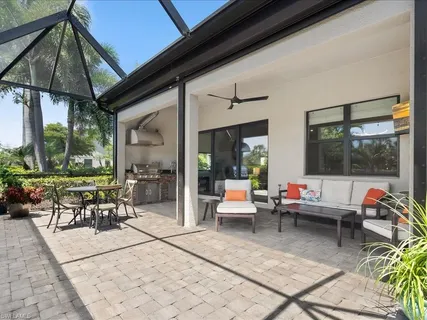 $995,000 | 7225 Wilton Drive North, Naples, FL 34109