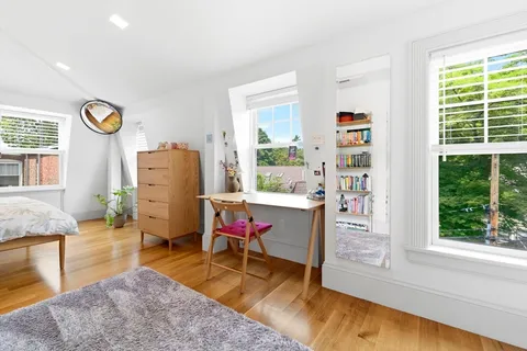 $1,925,000 | 1762 Beacon Street, Unit 4, Brookline, MA 02445