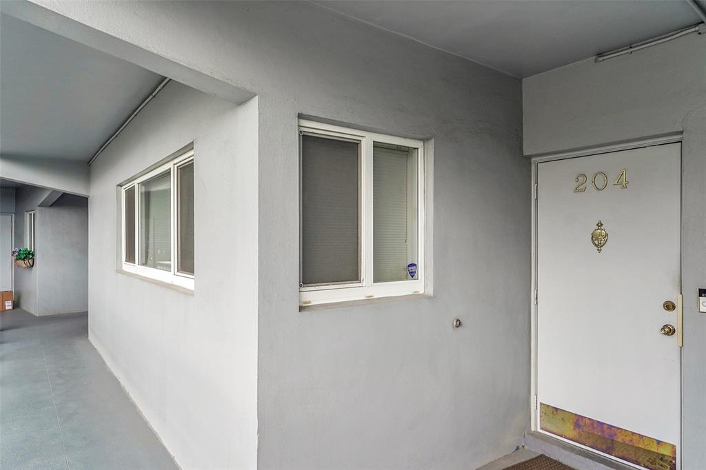1201 South Riverside Drive, Unit 204 Pompano Beach, FL 33062 - Photo 7 of 48 a view of an entryway of house