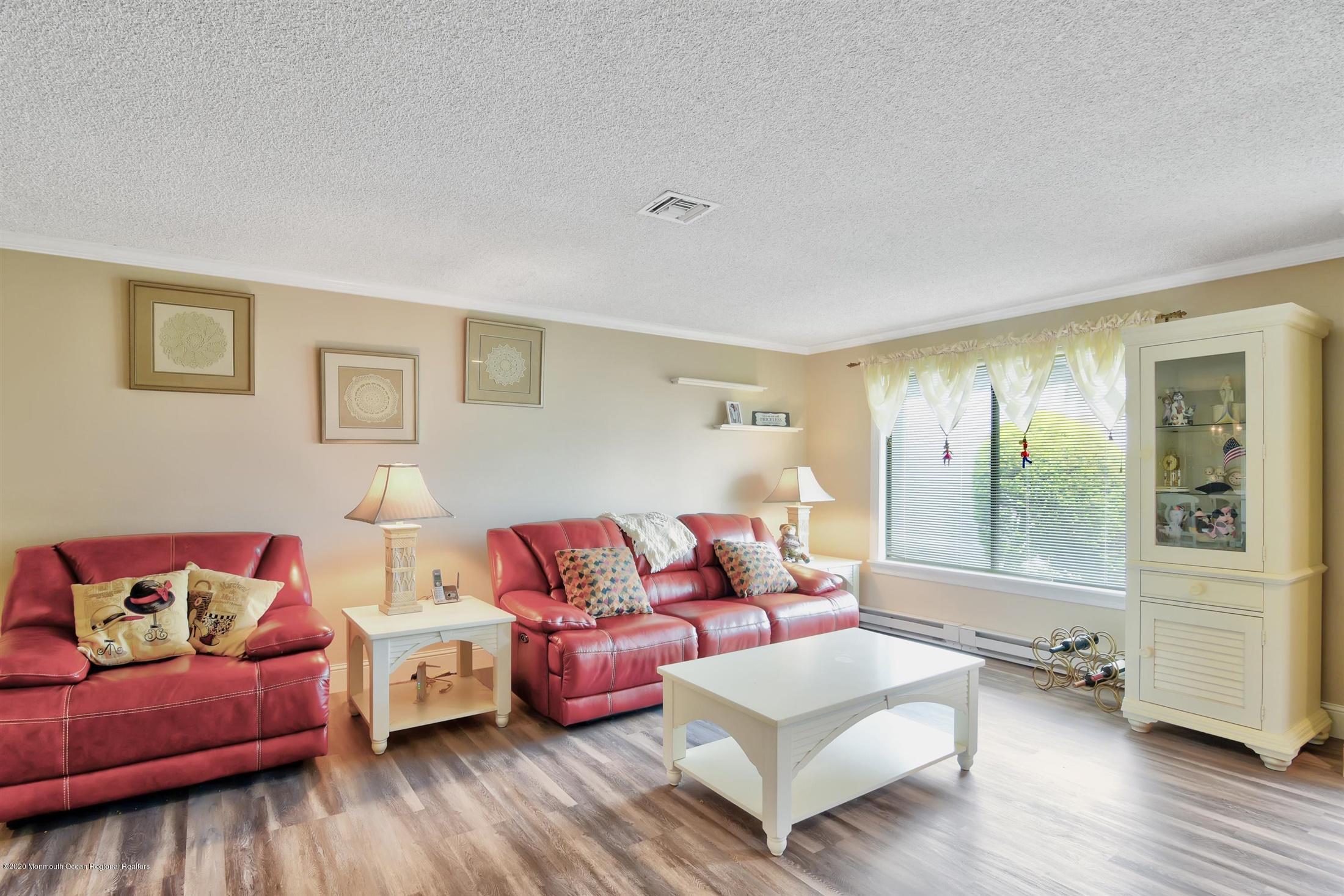 39 C Haddon Road Monroe Township, NJ 08831 - Photo 10 of 49 10-Living Room