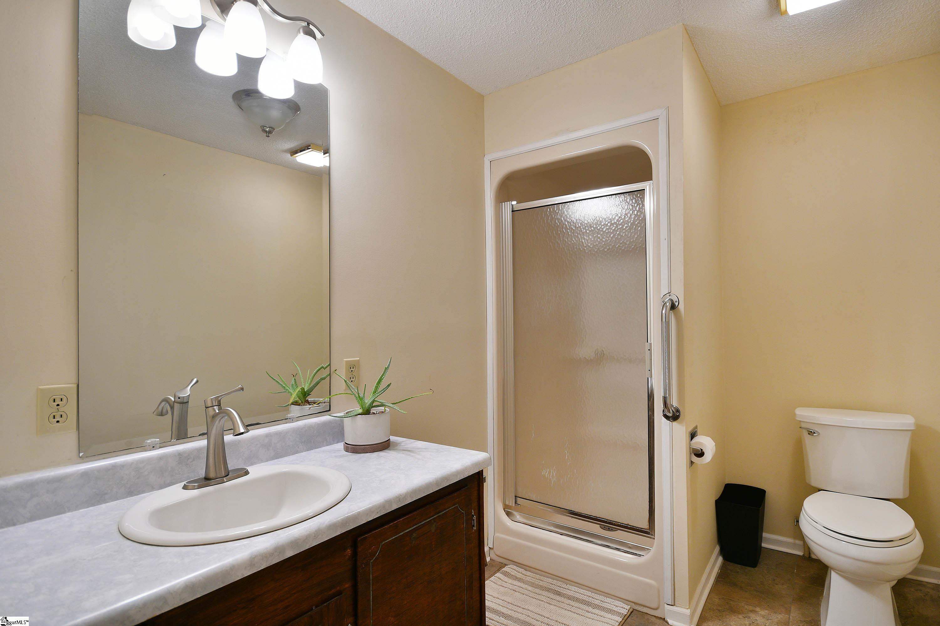 222 Evans Road Easley, SC 29640 - Photo 17 of 36 Gallery Image 17