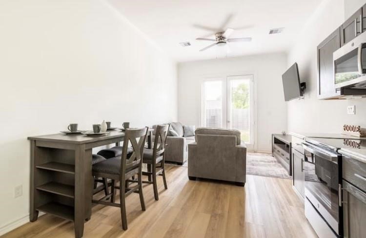 3231 Real Street, Unit B Houston, TX 77087 - Photo 3 of 14 Dining