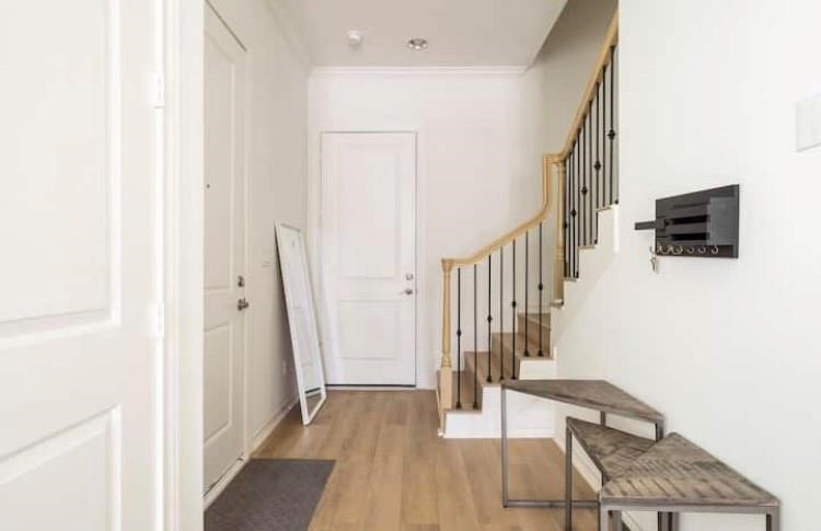 3231 Real Street, Unit B Houston, TX 77087 - Photo 4 of 14 Entry