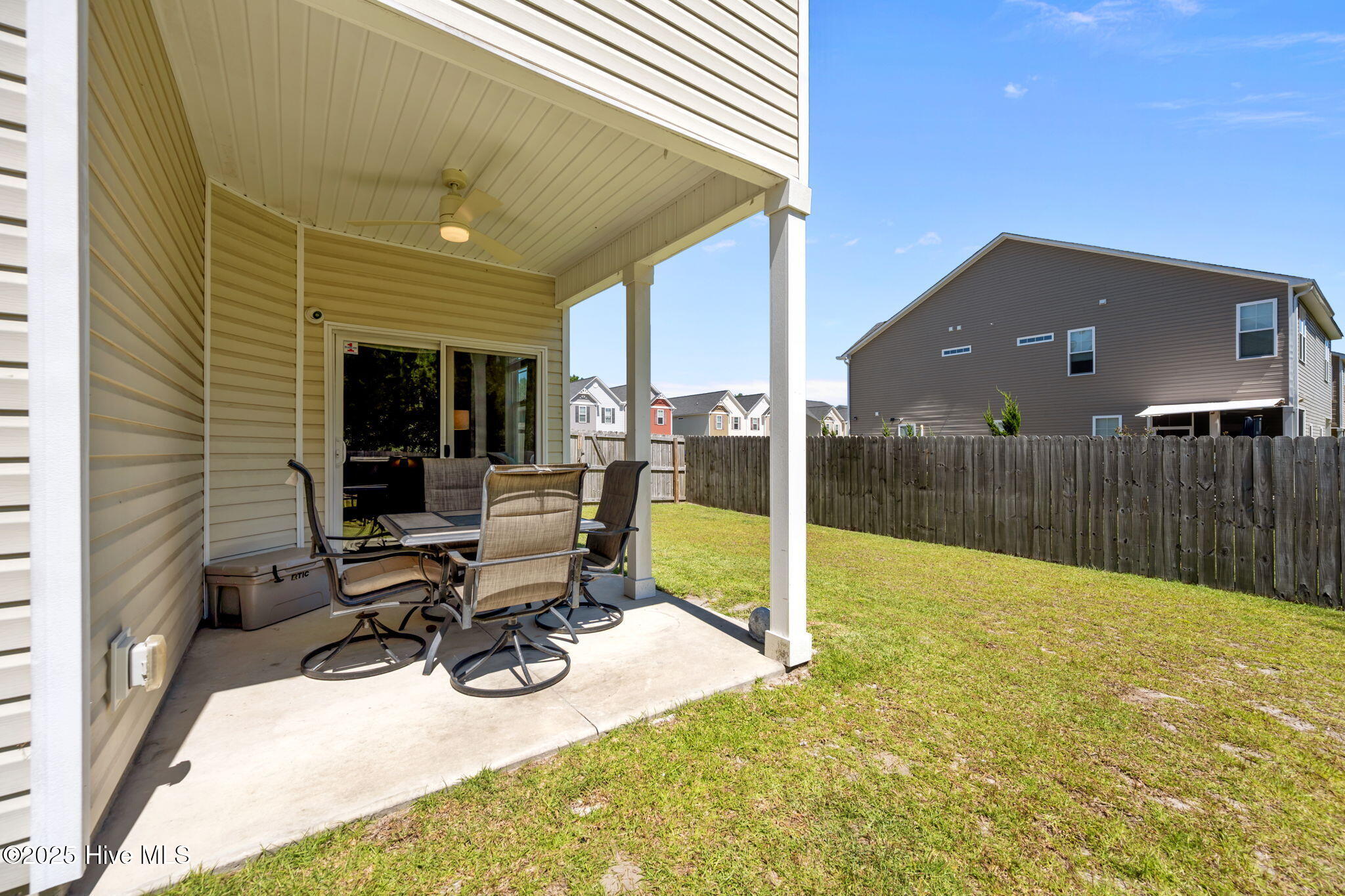 358 Frisco Way Holly Ridge, NC 28445 - Photo 11 of 55 11-web-or-mls-10