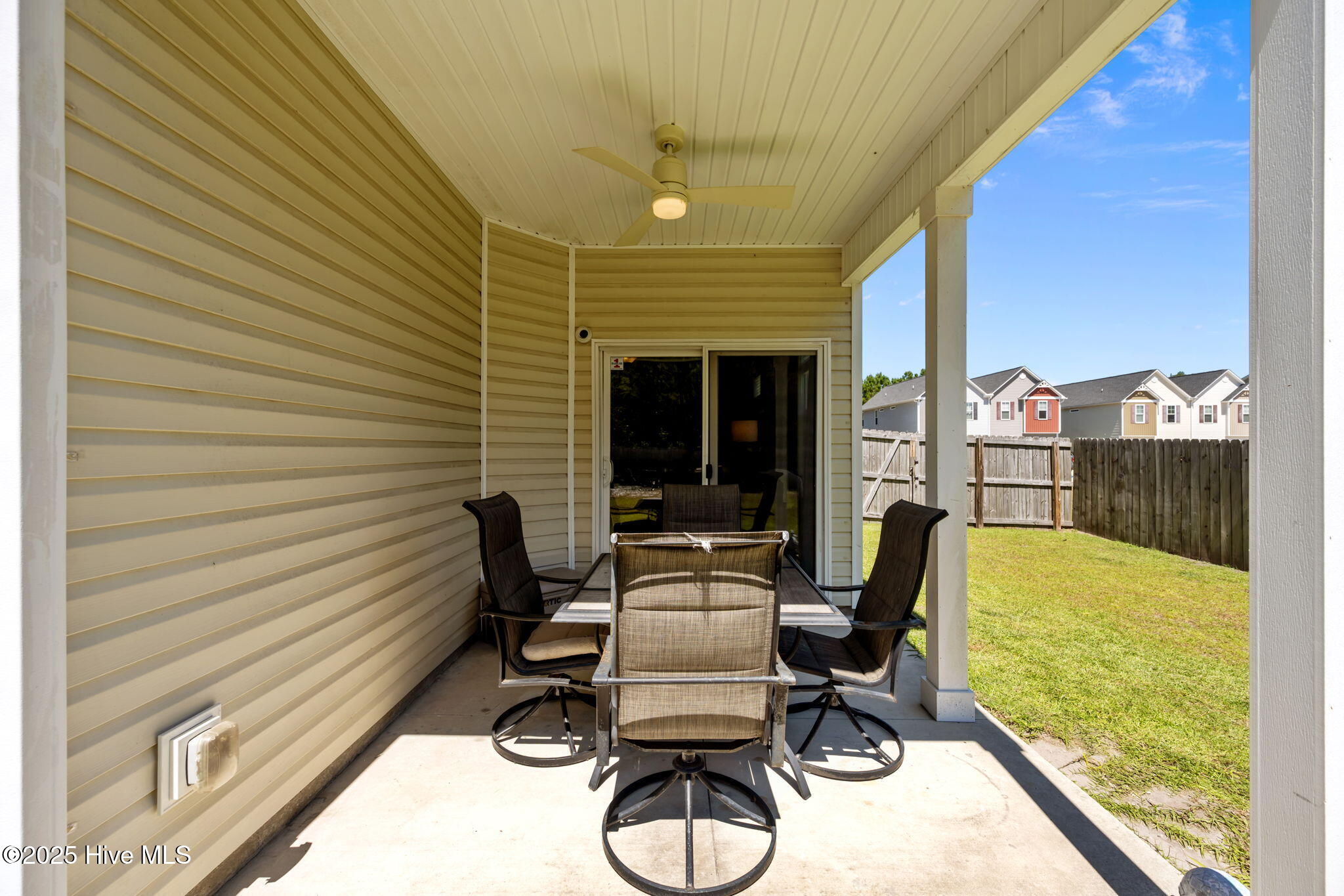 358 Frisco Way Holly Ridge, NC 28445 - Photo 12 of 55 12-web-or-mls-11