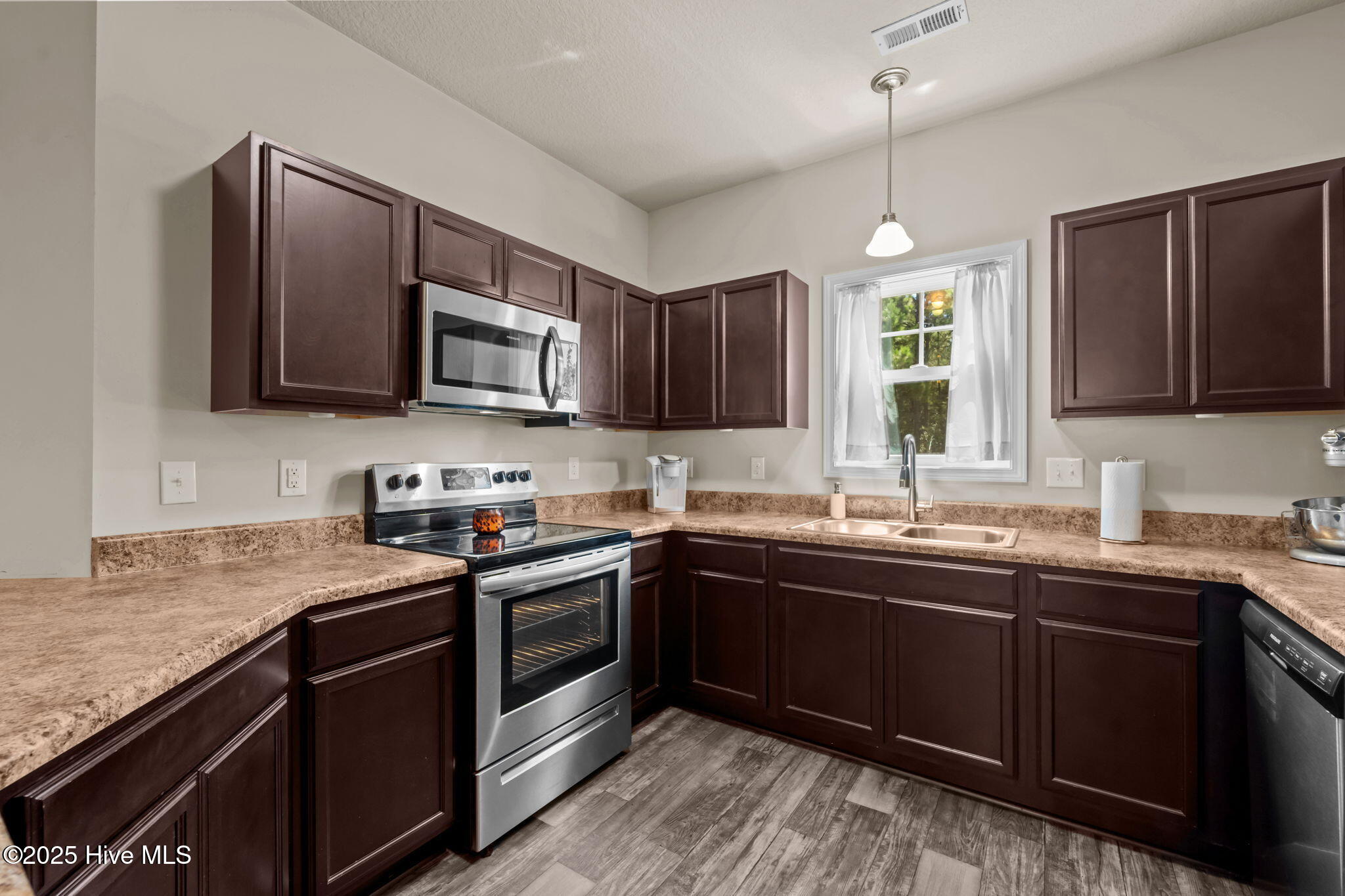 358 Frisco Way Holly Ridge, NC 28445 - Photo 34 of 55 34-web-or-mls-_RAD8713