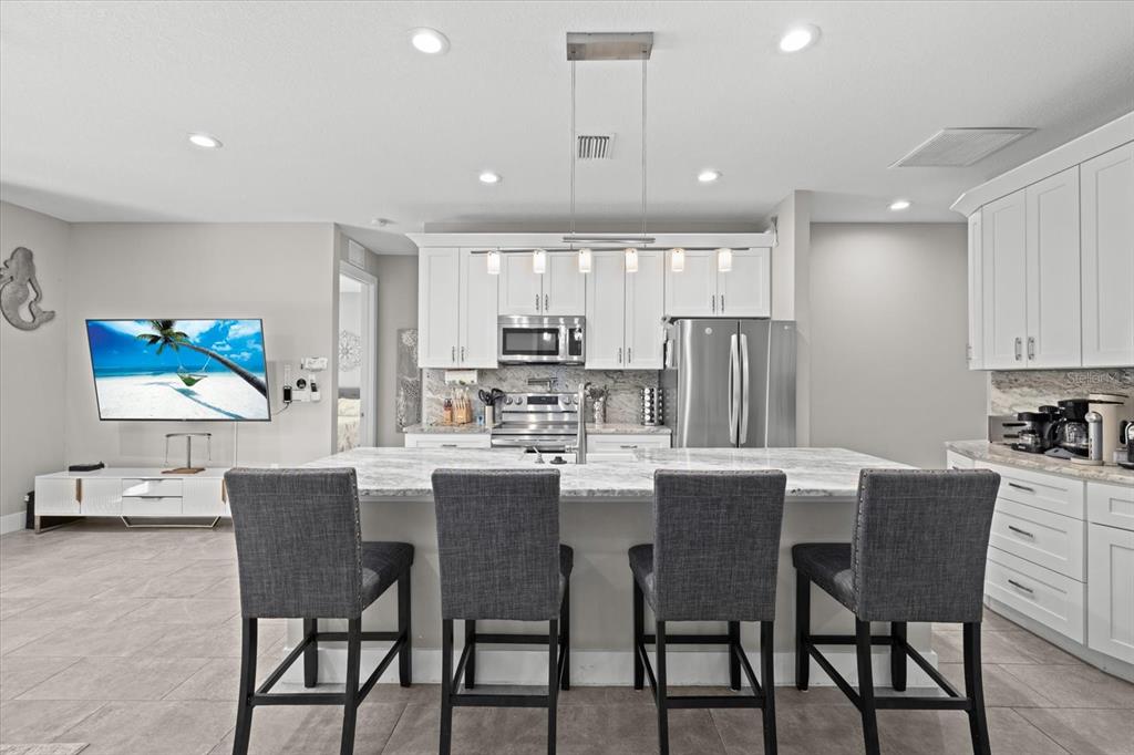279 Avalon Road Venice, FL 34293 - Photo 16 of 32 Gallery Image 16
