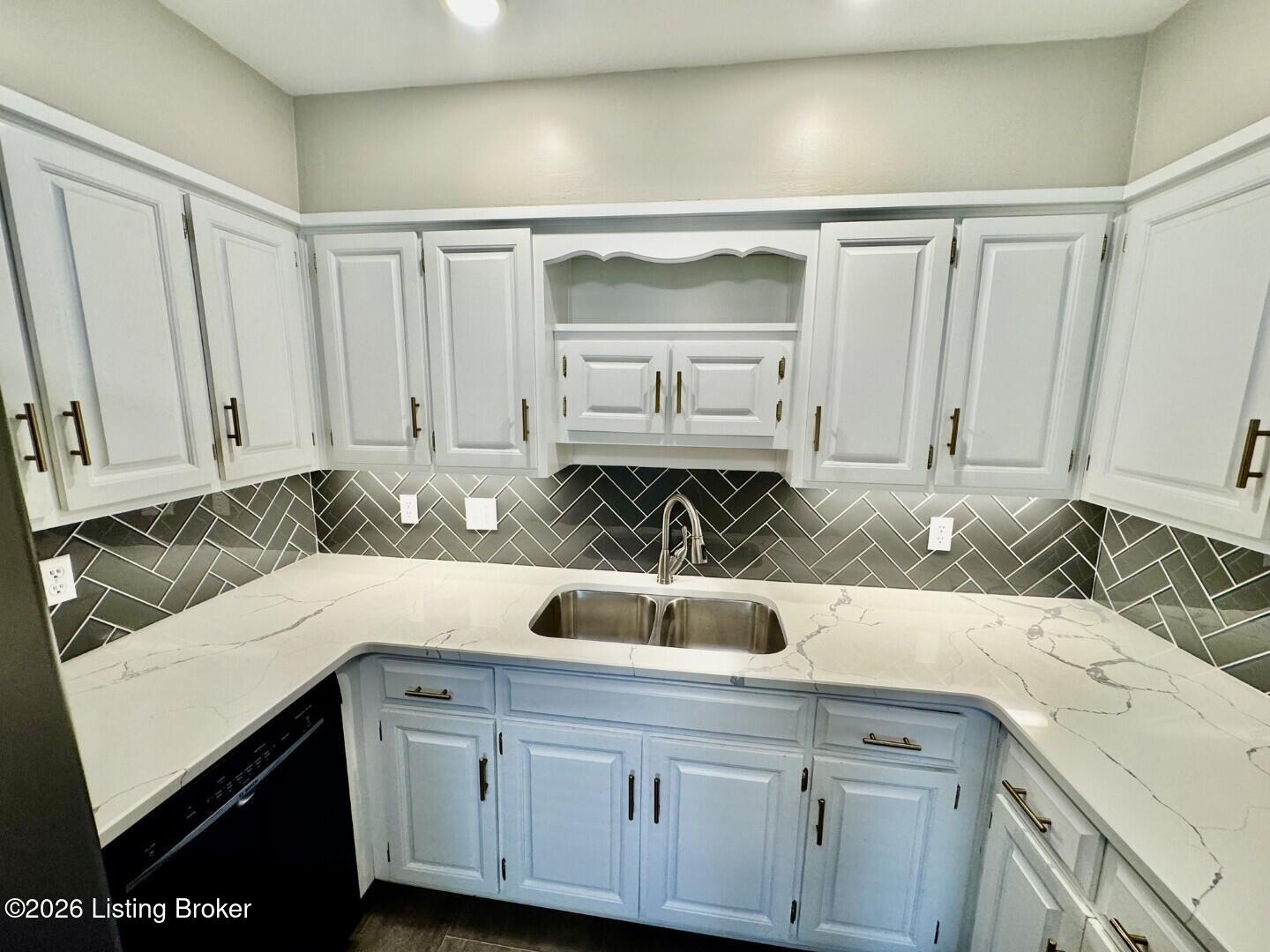 307 West Virginia Avenue Springfield, KY 40069 - Photo 17 of 36 017_Kitchen