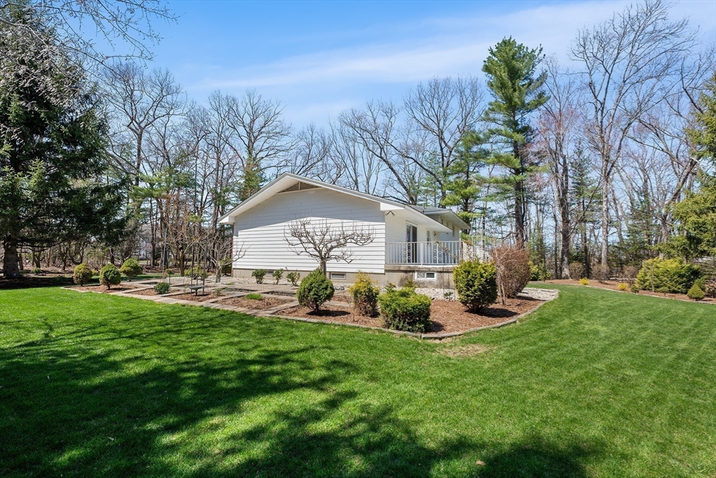 223 Chickering Road North Andover, MA 01845 - Photo 33 of 35 Gallery Image 33