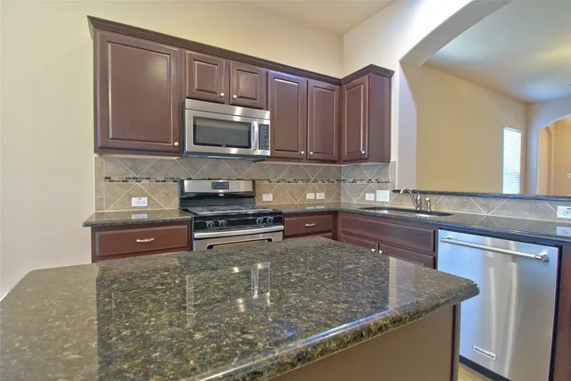 $2,150 | 324 Atlanta Park Drive, Georgetown, TX 78628