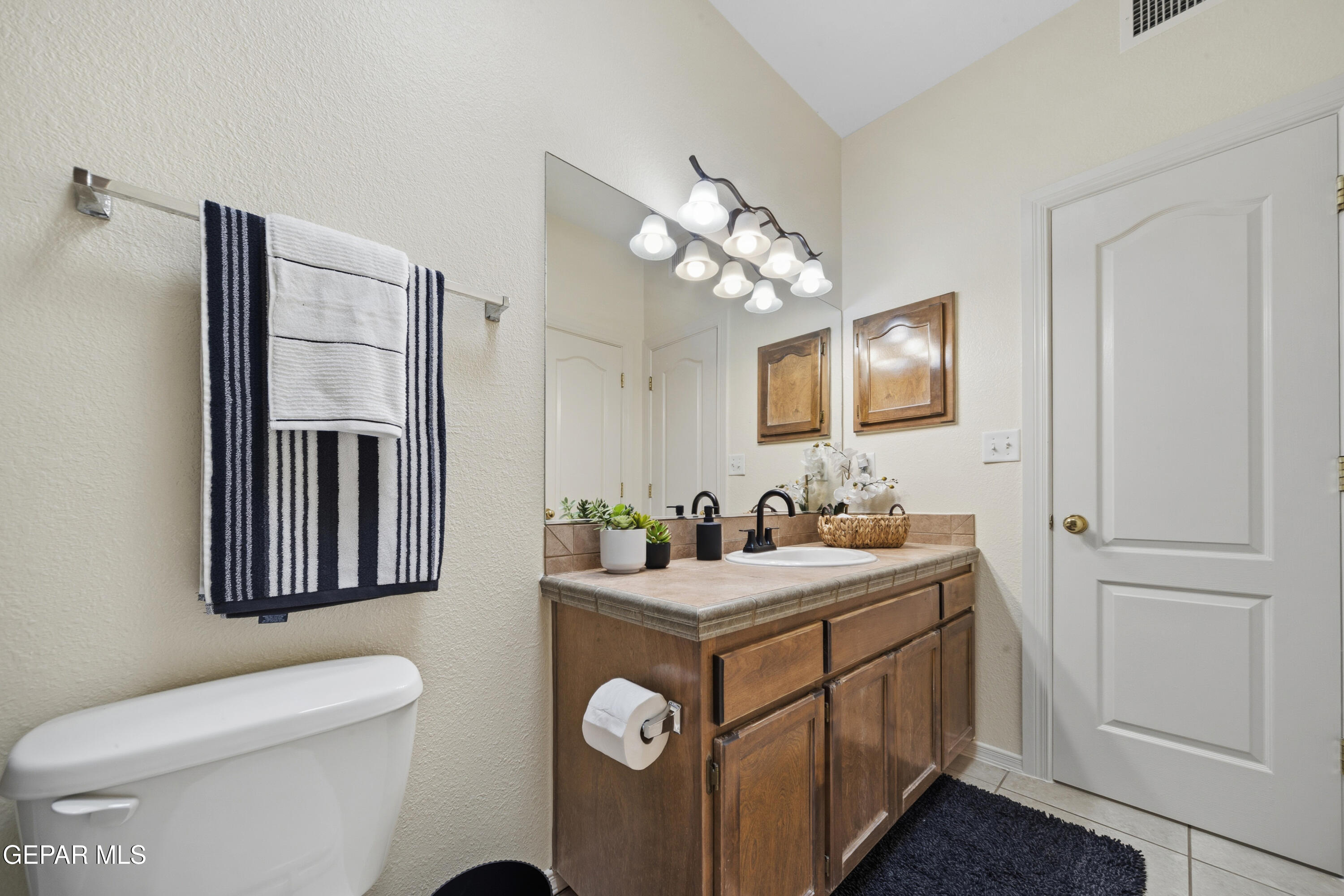 1472 Pioneer Ridge Drive El Paso, TX 79912 - Photo 18 of 58 31-A24I0022