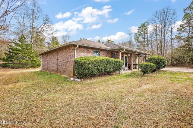 $265,000 | 1408 Dunn Road, Terry, MS 39170