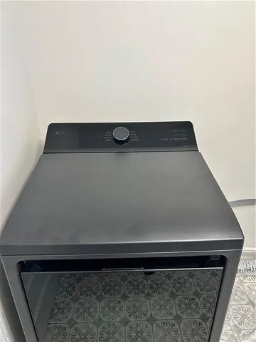 $2,500 | 194 Live Oak Street, Mandeville, LA 70448