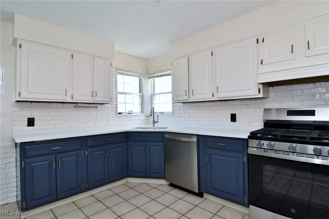 2516 Laurelhurst Road Cleveland, OH 44118 - Photo 17 of 39 Gallery Image 17