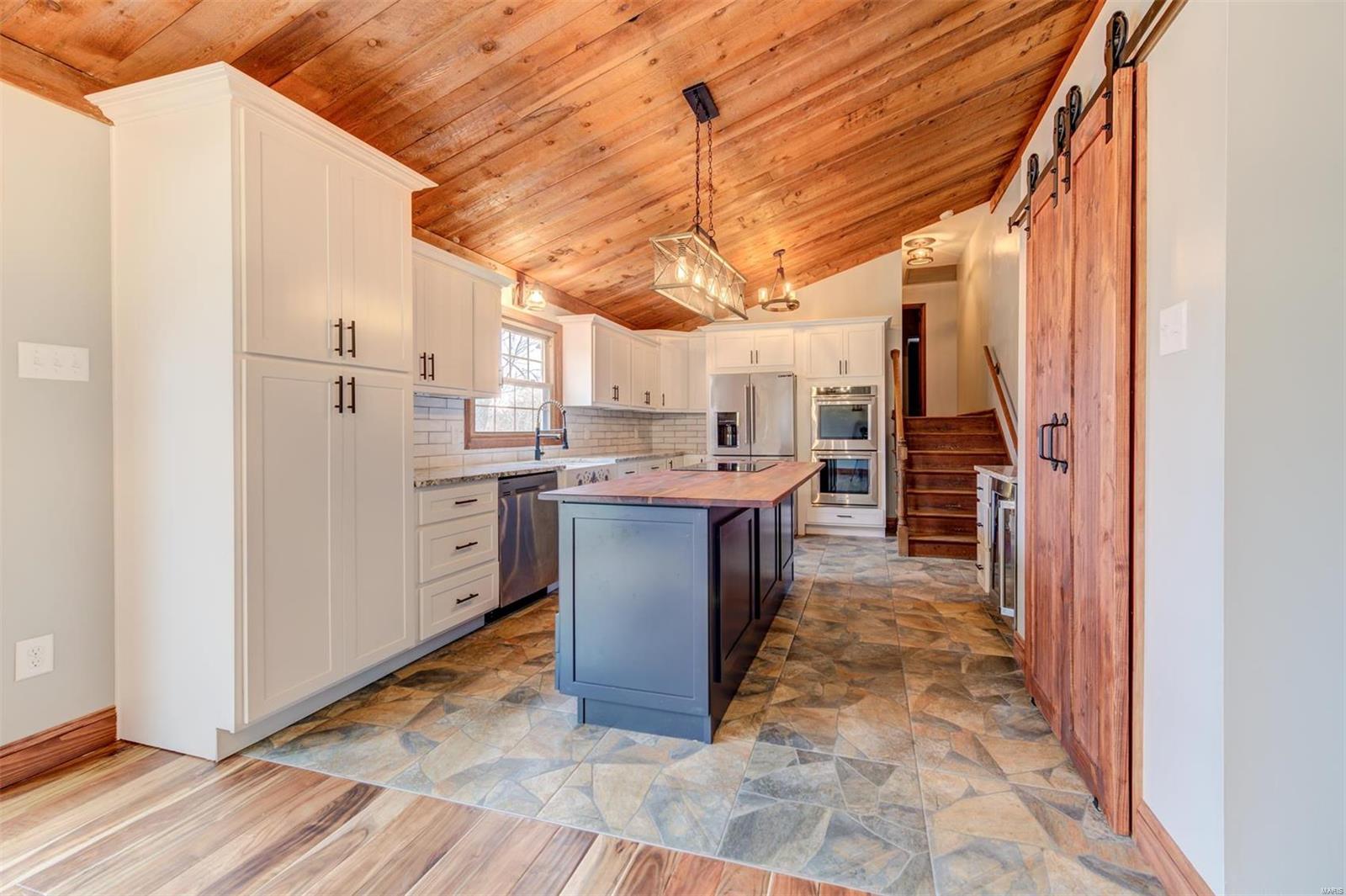 8400 Sommertyme Drive Eureka, MO 63025 - Photo 18 of 60